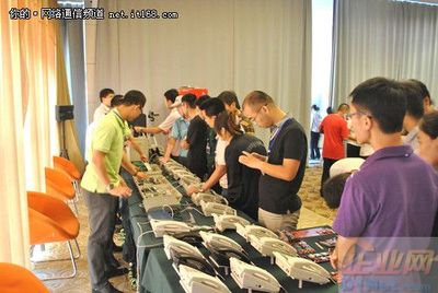2011國(guó)威WS824集團(tuán)電話交換機(jī)新品發(fā)布 - 企業(yè)通信的智能升級(jí)
